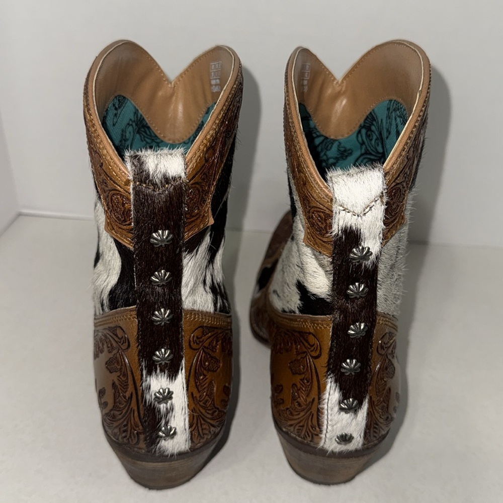 Myra Sandy Mae Hair-On Hide & Hand-Tooled
Leather Ankle Cowboy Boots Size 10 - Picture 9 of 12